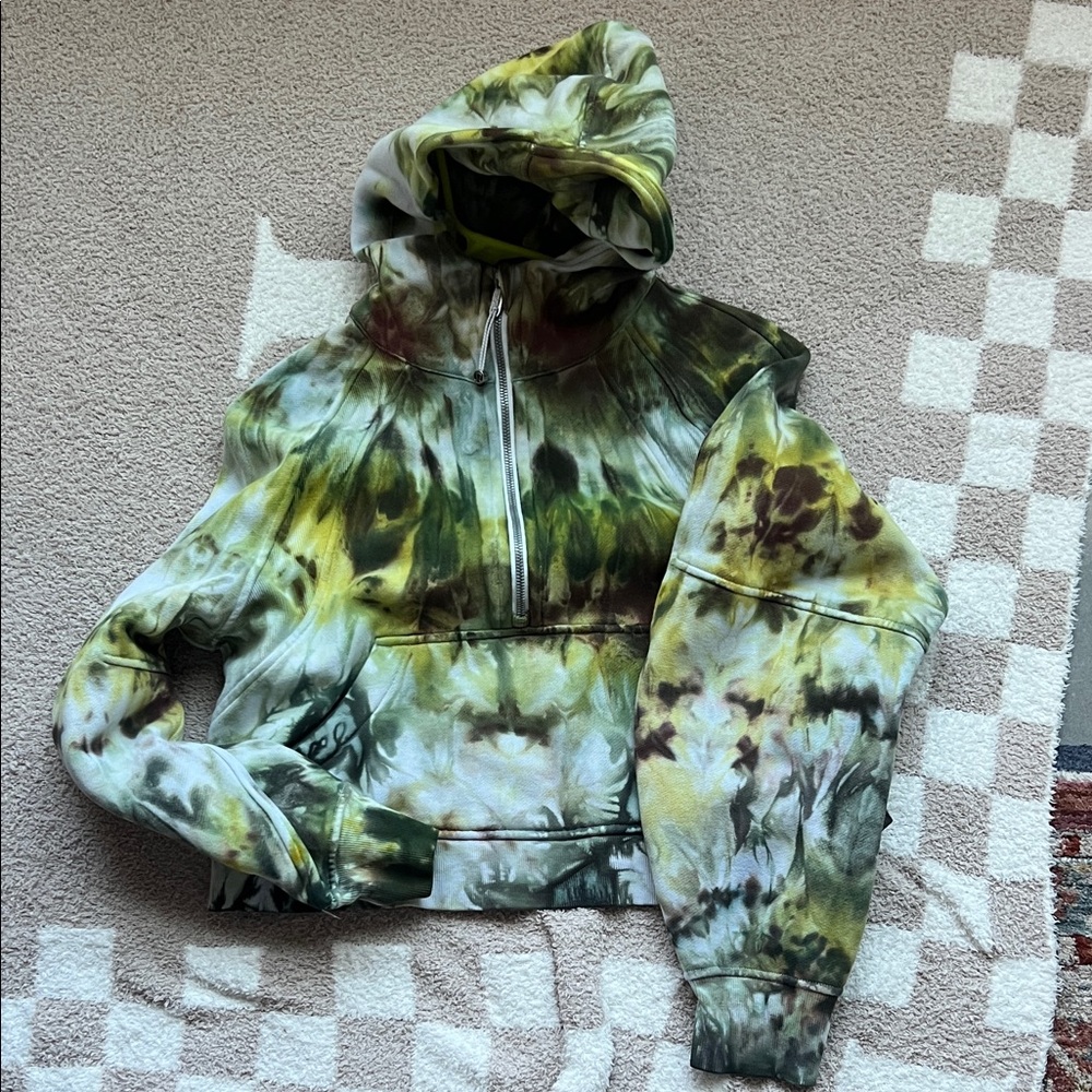 lululemon athletica Cropped Tie-Dye Scuba Hoodie